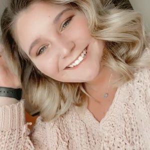 Meet your Posher, Hanna marie